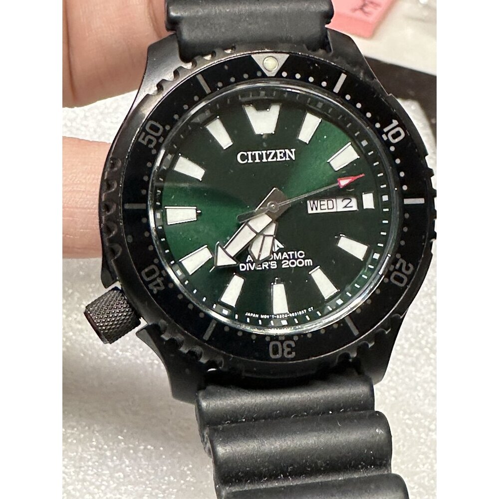 Citizen Automatic Divers 200M Black Watch With Rubber Strap & Green Dial 43.2MM